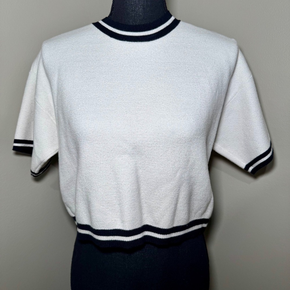 Abercrombie & Fitch Womens XS White Navy Tipped Short Sleeve Knit Sweater Top